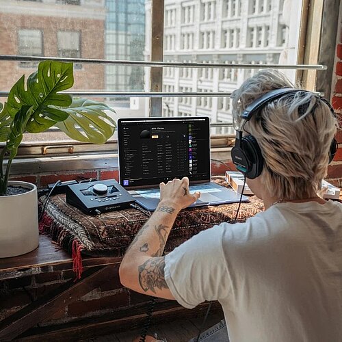 Buyers Guide Summer Madness 11 mobile