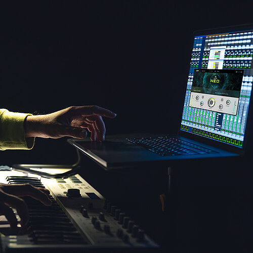 How to Spice Up Stock Samples with Finishers   Header