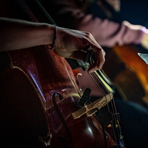 How to add orchestra to hip hop mobile