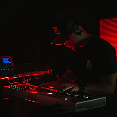 5 Ways to Learn Music Production Quickly 7