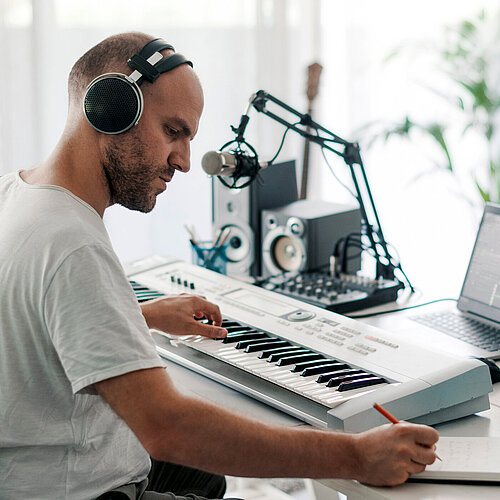 How to Create a Professional Music Production Schedule Header