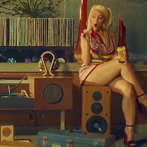 doja cat header mobile