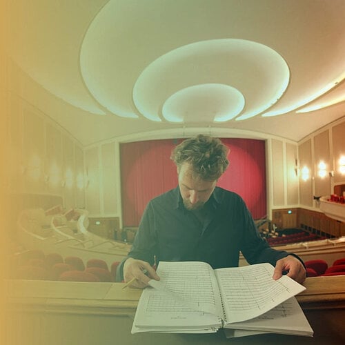 Write a film score Mobile