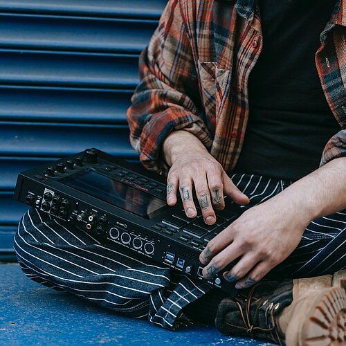 pexels anna pou 8133024.jpeg